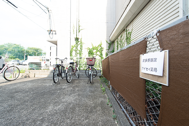（駐輪場）